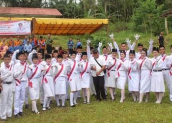 Kesuksesan Paskibraka  SMK 1 ATAP Onolalu Diapresiasi Kasek SMP Negeri 2 Onolalu DELMIN TAMRAN TA’ILAMAO Duha