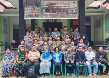 PELAKSANAAN PENUTUPAN AKREDITASI PUSKESMAS ONOLALU DIIRINGI RASA HARU