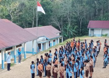 Rutinitas Apel Pagi SMP Negeri 4 Tumari Kecamatan Lolomatua