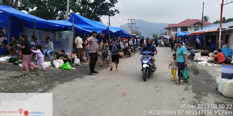 Bhabinkamtibmas Polsek Lolowau Pererat Silaturahmi dan Sampaikan Pesan Kamtibmas