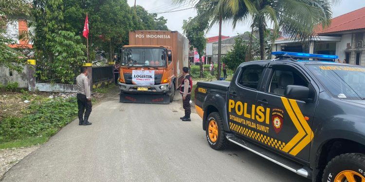Menjamin Logistik Pemilu Aman,Polres Nias Selatan Lakukan Pengawalan Dan Pengamanan